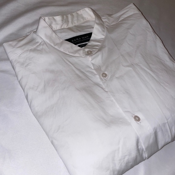 ZARA Man Medium Banded Collar/Siamese collar Shirt - Picture 2 of 5